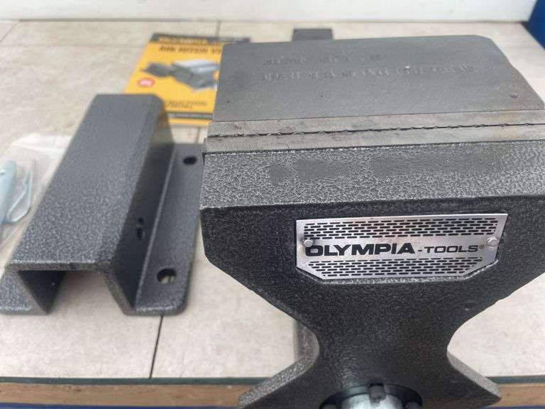 6" hitch vise