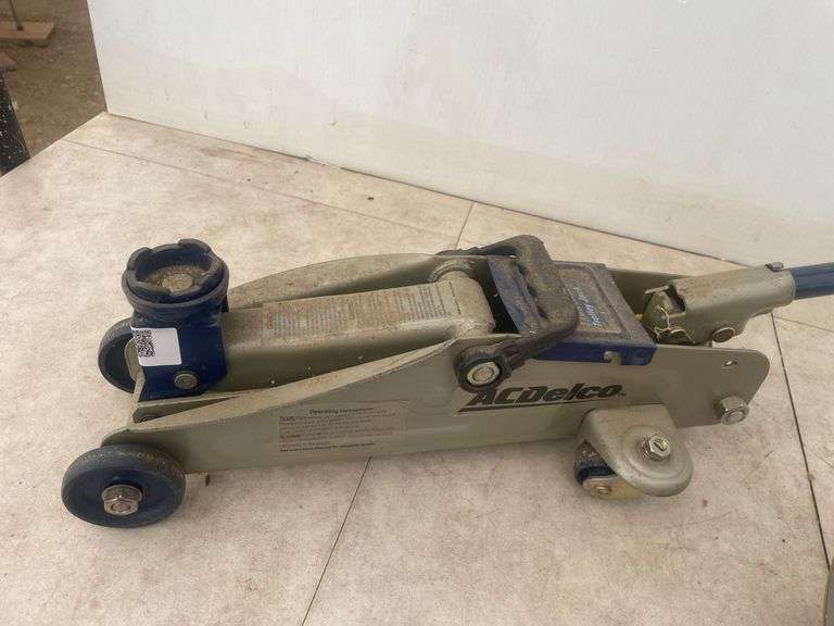 Black and Decker 5" bench grinder and a 2T trolley jack