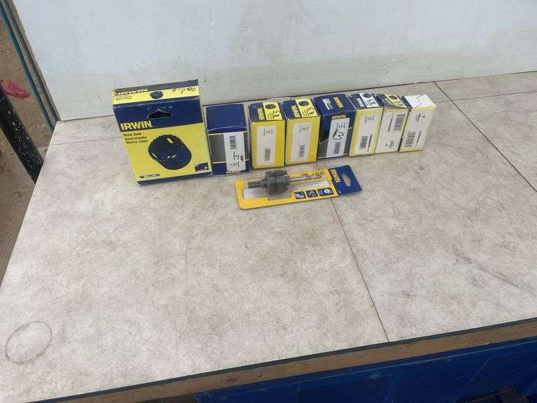 Quantity of Irwin hole saws  and hole saw mandrel