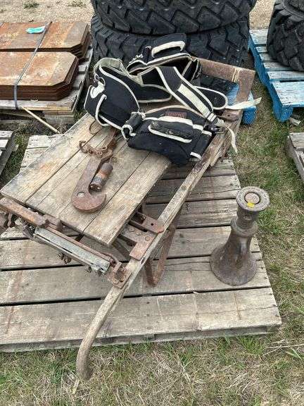 Platform scale, beam scale, jack, tool belts