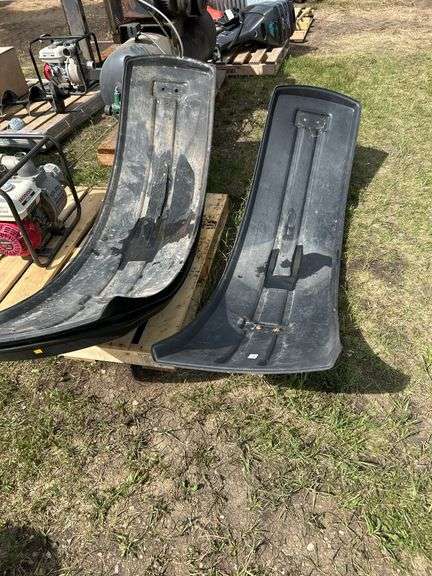 4 John Deere 4830 Sprayer Fenders - 1 is rubbed through in one spot