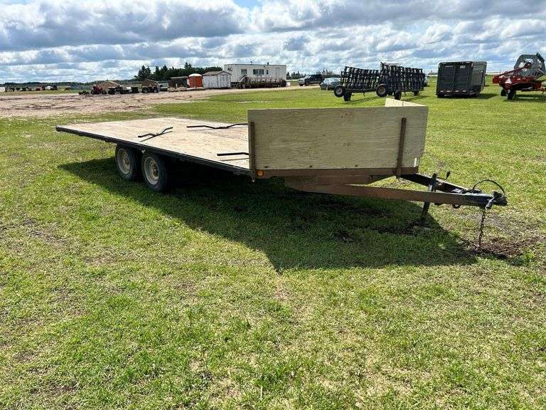 1995 Rainbow 4 Place Sled Trailer 8' x 18'