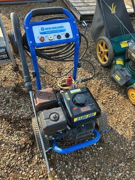 New Holland pressure washer - tried to pull over and rope broke CONDITION UNKNOWN