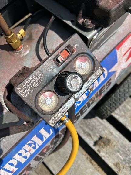 Campbell Hausfeld air compressor w/hose