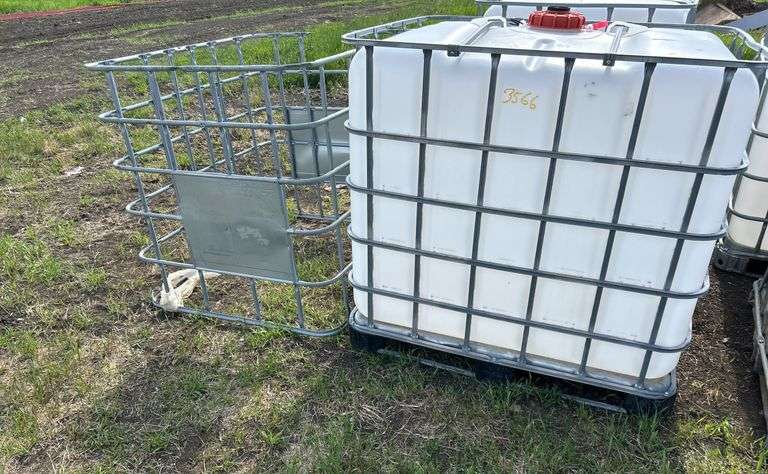 1000L chemical tote & spare cage