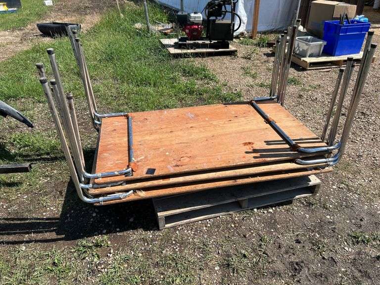 6 tables