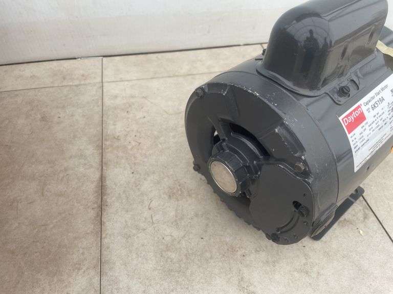 Hardly used Dayton Motor 3/4 hp, 1725RPM, single phase,115/230V