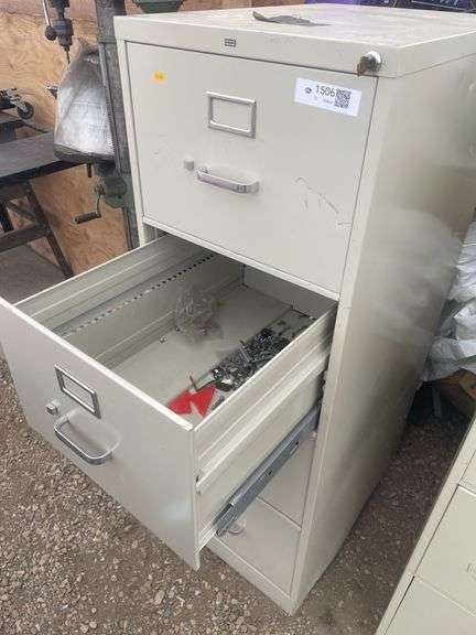 4 drawer filing cabinet with key