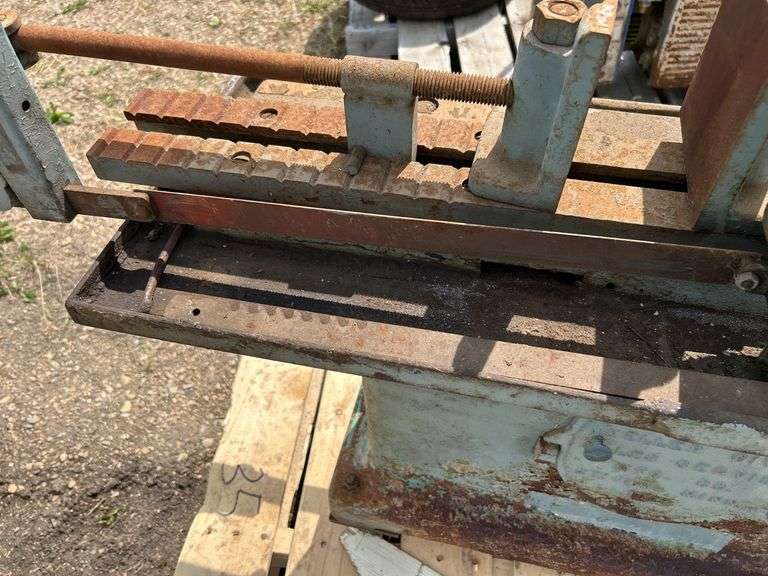 Vintage power hacksaw - no motor