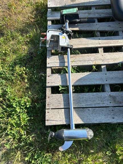 Trolling motor 20 - 30 lb thrust - owner says works