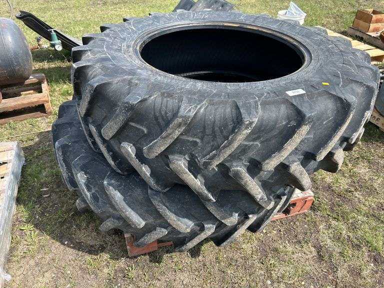 Pair of tires 380/85R30