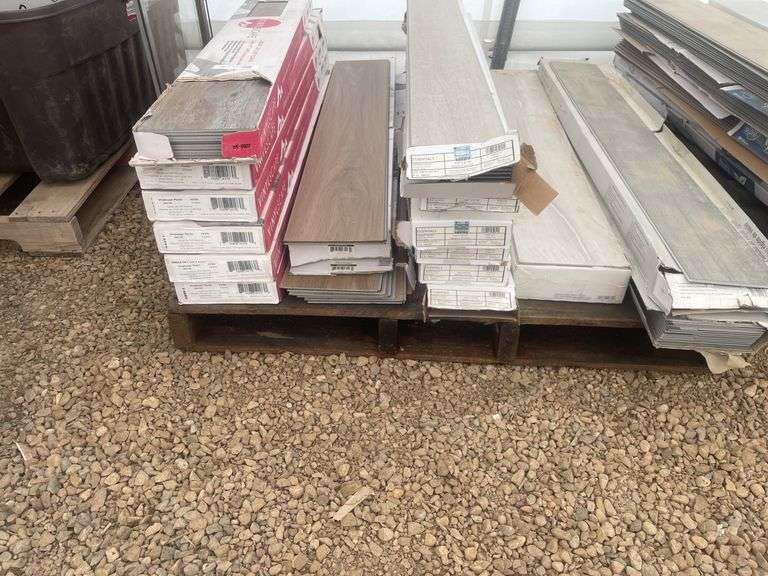 Pallet of assorted flooring