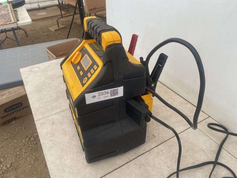 CAT booster, air compressor, USB - owner says works