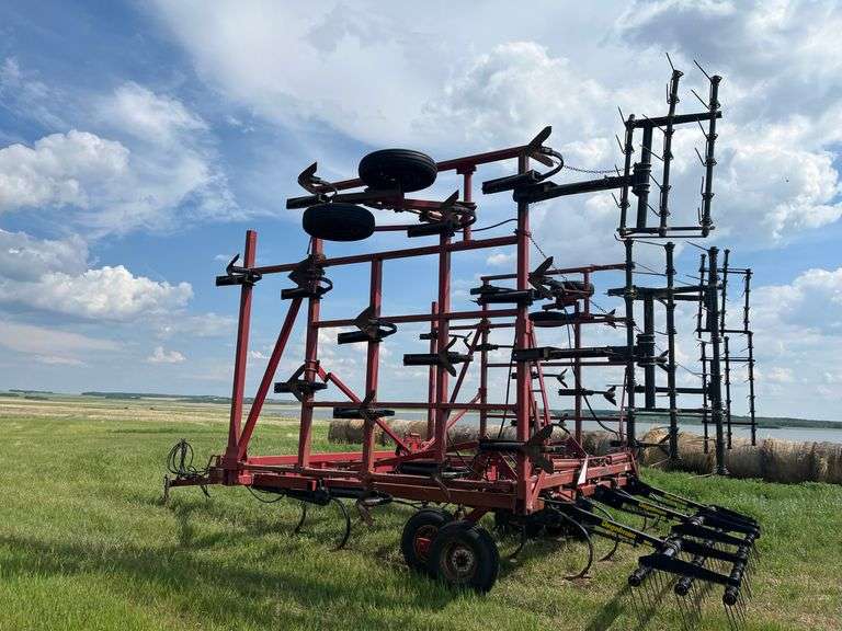 OFFSITE CUDWORTH: Case Model 4700 Vibra-Tiller 35ft