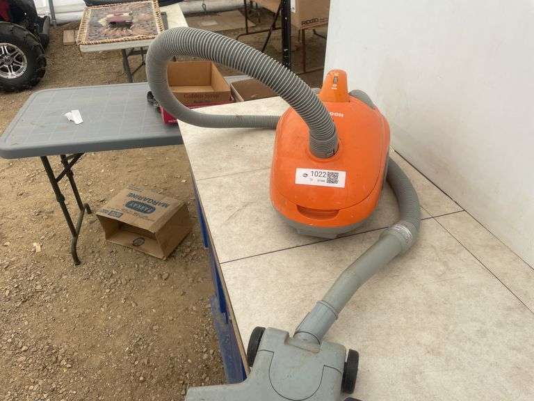 Hoover vacuum cleaner -  works