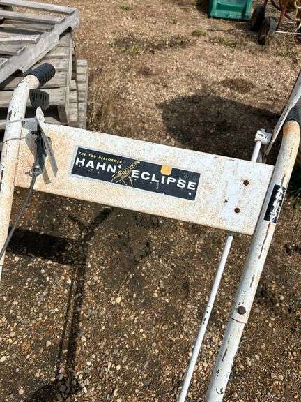 HAHN garden tiller - runs