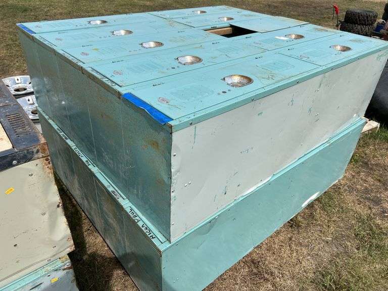 2 sets of 10 hole small lockers