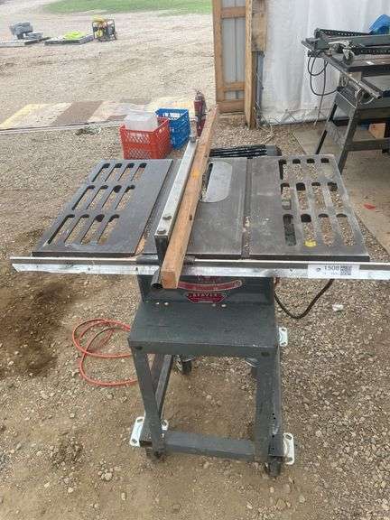 9" Beaver table saw with 1hp motor on stand - running condition  - missing protractor