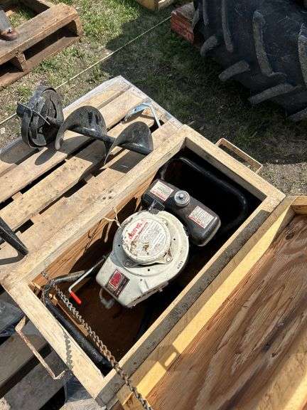 Jiffy gas powered ice auger - condition unknown