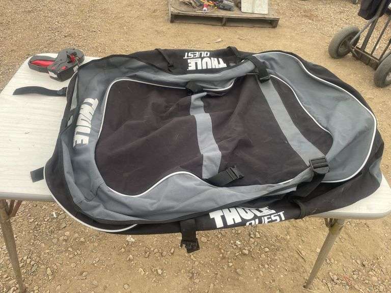 THULE Sweden Quest bag and 2 vintage Coca-Cola trays