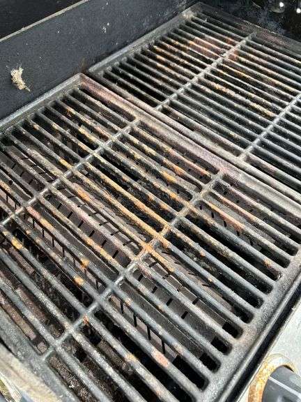 Centro bbq in poor condition