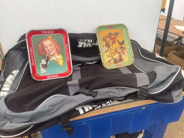 THULE Sweden Quest bag and 2 vintage Coca-Cola trays