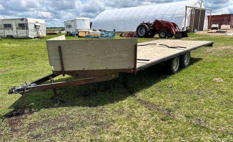 1995 Rainbow 4 Place Sled Trailer 8' x 18'