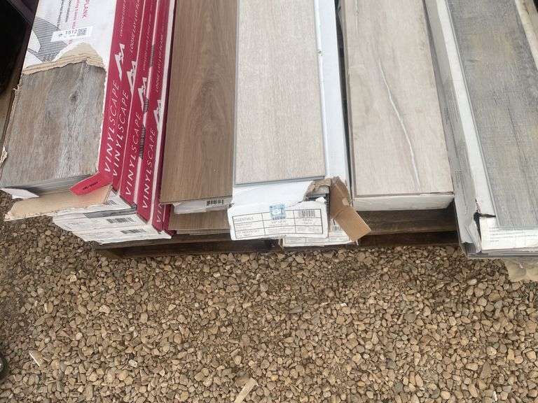 Pallet of assorted flooring
