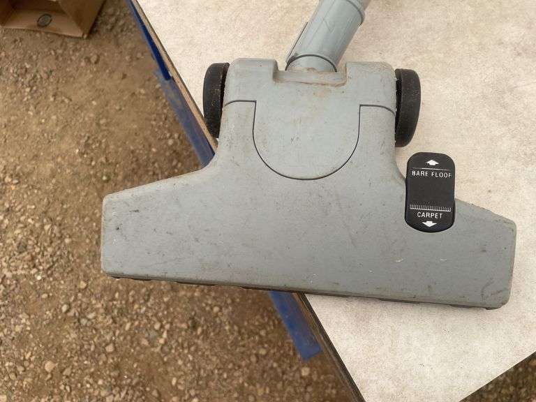 Hoover vacuum cleaner -  works