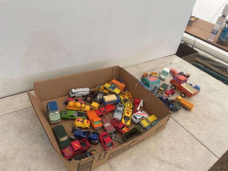 Quantity of toy cars