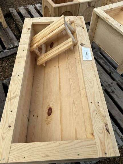 Locally made raised garden bed 18x40x25 & small squirrel sized picnic table