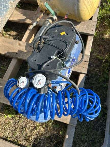 Bead breaker tank & small air compressor- condition unknown