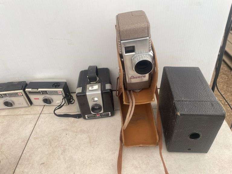 Antique and vintage cameras - quantity 10