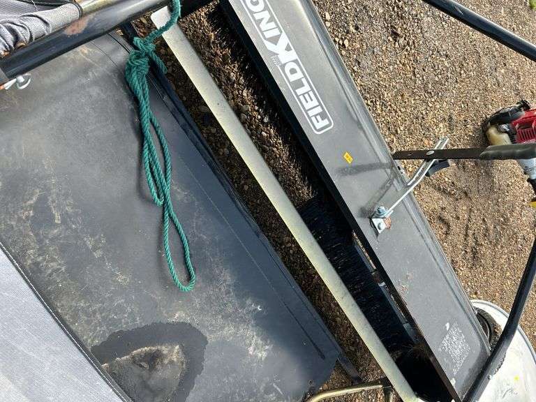 Field King lawn sweep