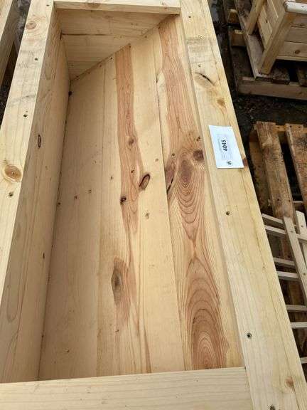 Locally made raised garden bed 18x40x25 & small squirrel sized picnic table