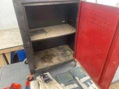 Small tool box - 19"W x 28"H x 11"D comes with a quantity of gloves