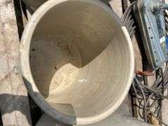 10gal Medalta crock no cracks, 3 & 10gal crocks with cracks