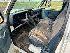 1987 GMC C/R 3500 Box Truck