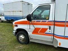 2001 Ford E350 Ambulance