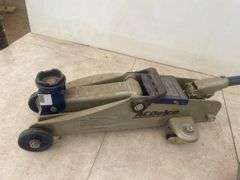 Black and Decker 5" bench grinder and a 2T trolley jack