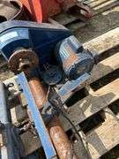 Lathe - condition unknown, overhead lifting device