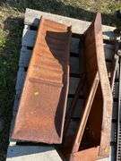Jackall & 2 metal car ramps