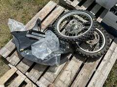 Motorcycle tires & fenders