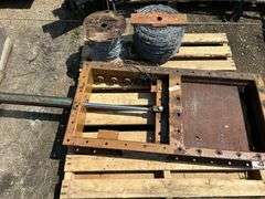Barbed wire, fencing wire, hydraulic endgate