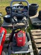 Briggs & Stratton 2500 psi pressure washer- owner says works - Karcher nozzle on it