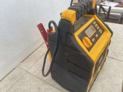 CAT booster, air compressor, USB - owner says works
