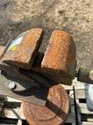 4”vise on stand