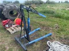 Engine lift. Needs TLC to work