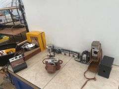 Antique and vintage cameras - quantity 10