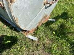 Approx 500gal waste tank on skids